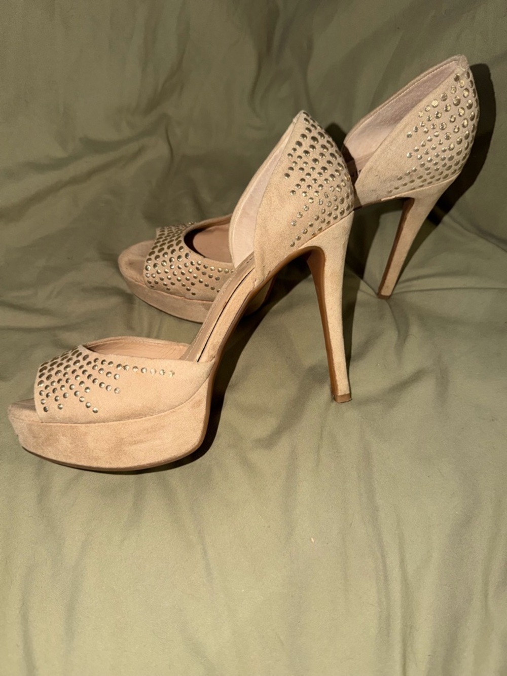 Gianni Bini Aleezah Nude Tan Studded Peep-Toe Platform Heels